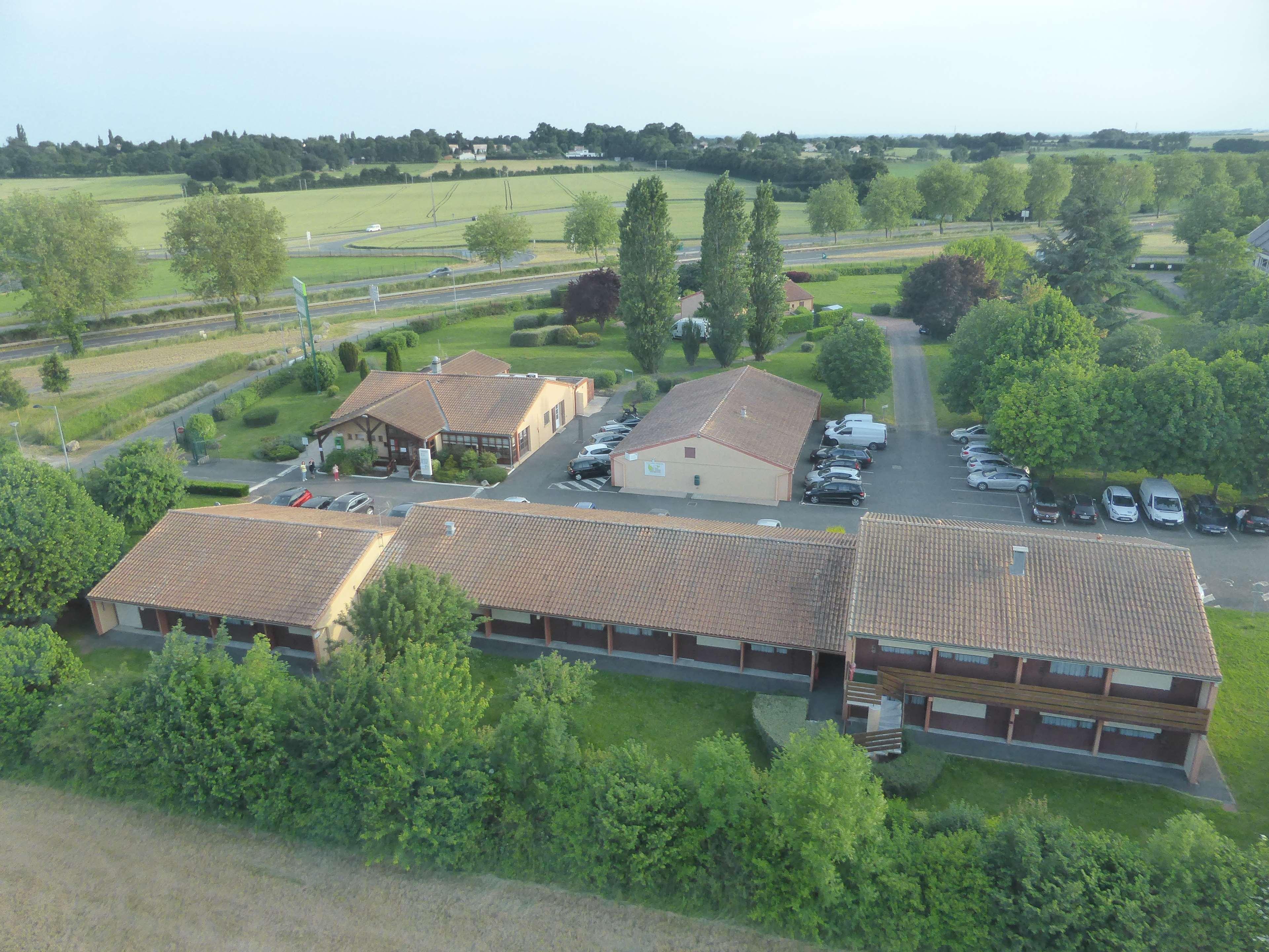 Kyriad Niort - La Creche Exterior foto